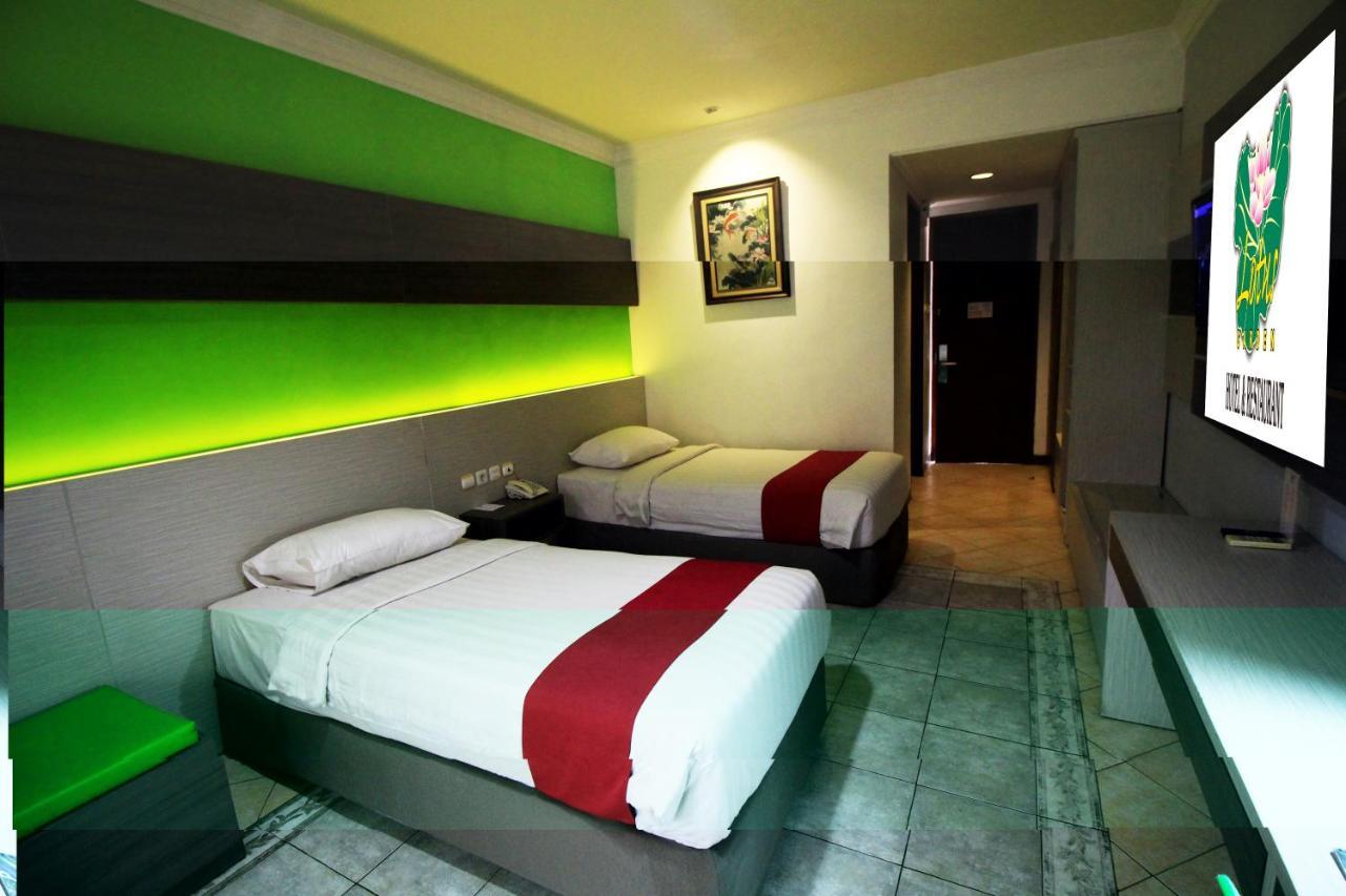Lotus Garden Hotel Kediri  Exteriér fotografie