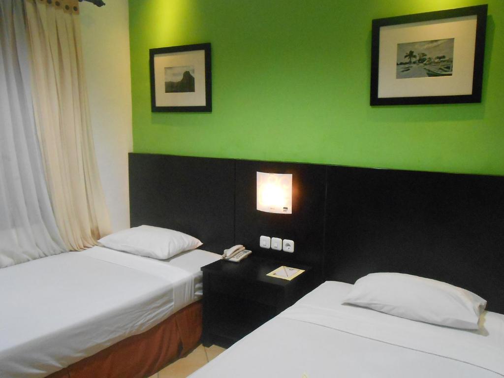 Lotus Garden Hotel Kediri  Pokoj fotografie